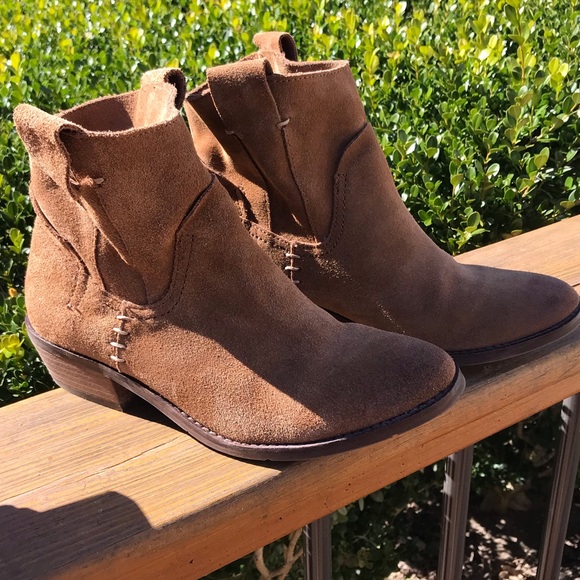 Dolce Vita Booties - Picture 8 of 8